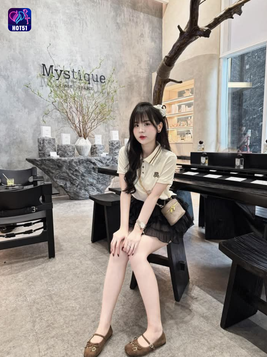 You are currently viewing Hot51 Stunning Beautiful Indonesia’s Premier Live Chat App